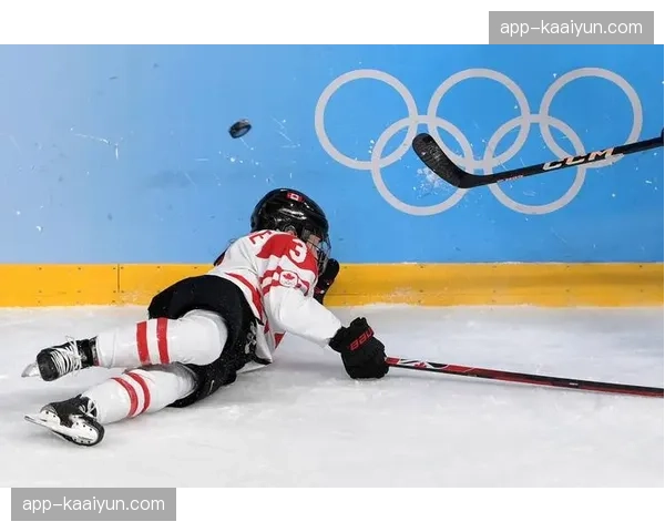 女子冰球决赛攻防转换分析 美国队加时制胜关键